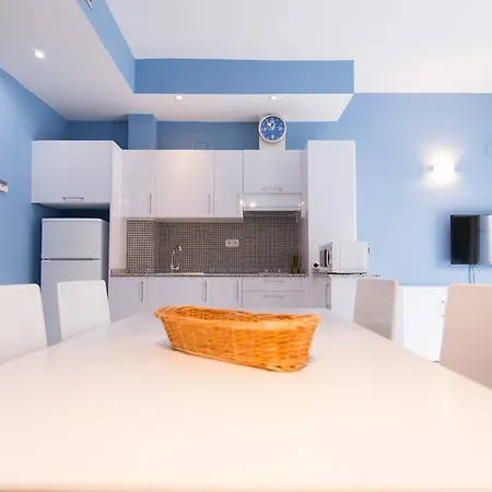 Mr Flats Apartment *